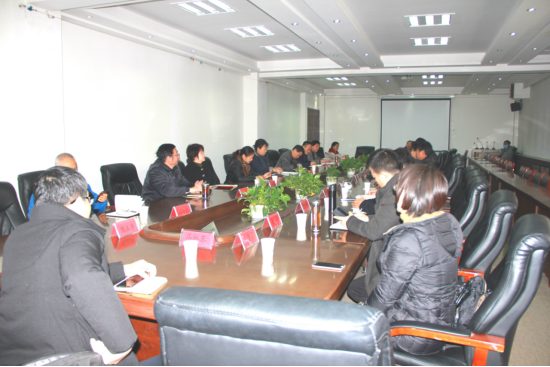 新乡市卫滨区政协常委会对区营商环境进行专题协商议政